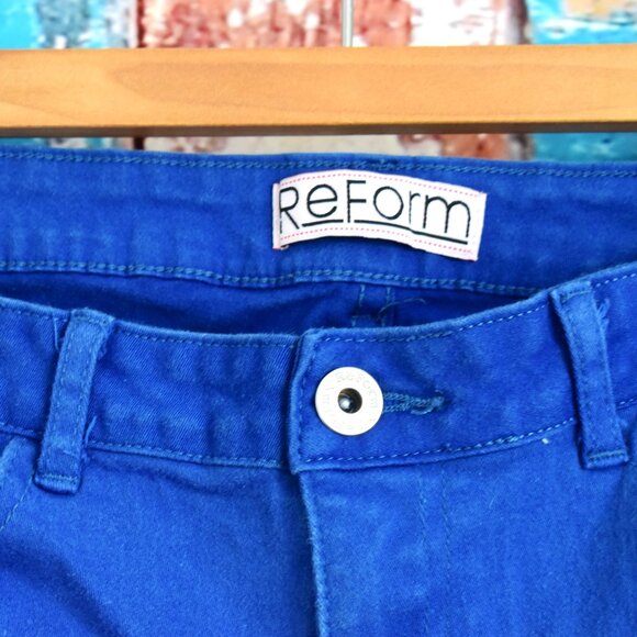 Women's ReForm Jeans Slim Denim 28" Inseam SIZE 11 Blue PRE-OWNED - Picture 3 of 9